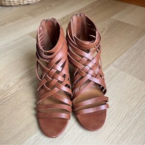 Candie's Elegant Tan Strappy Sandals